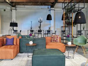 TUNE Stoffsofa Hocker 3